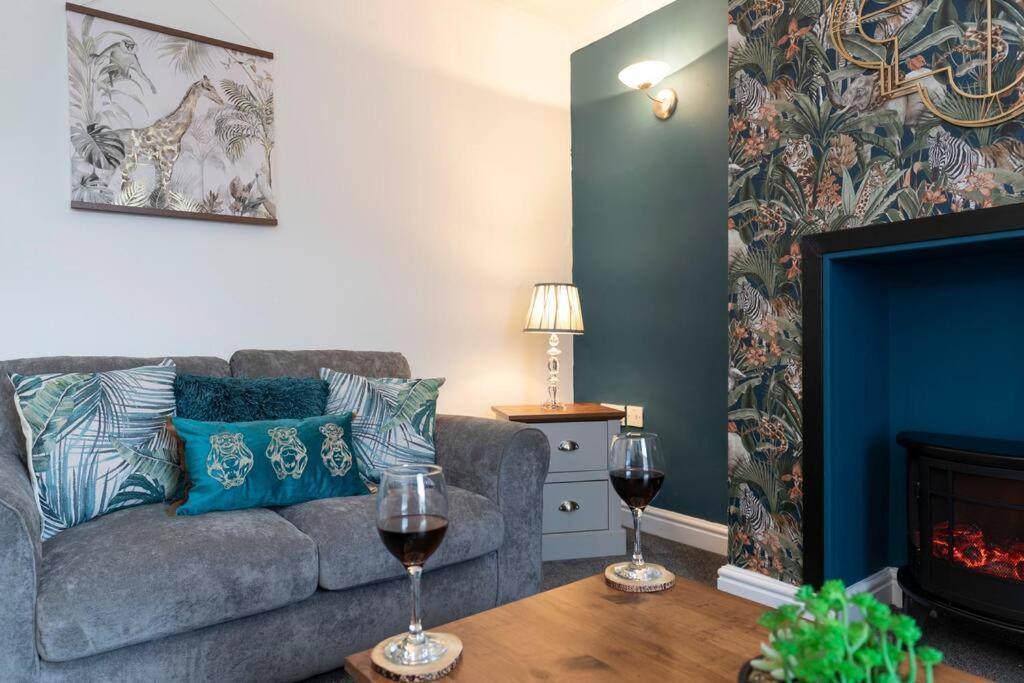 Town Centre & All The Comforts! Guisborough Exterior photo